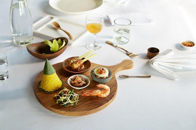 Forest Dining at Tree Deck overlooking lush valley of Ubud - An in-depth look at the Forest Dining experience in Ubud