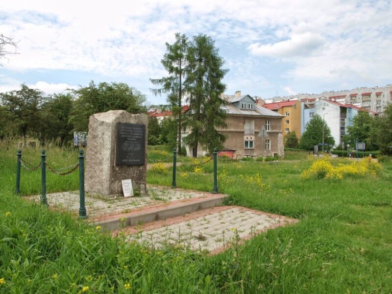 Former Jewish Ghetto and Krakow-Plaszow CC Guided Tour - Who Is This Tour Best Suited For?
