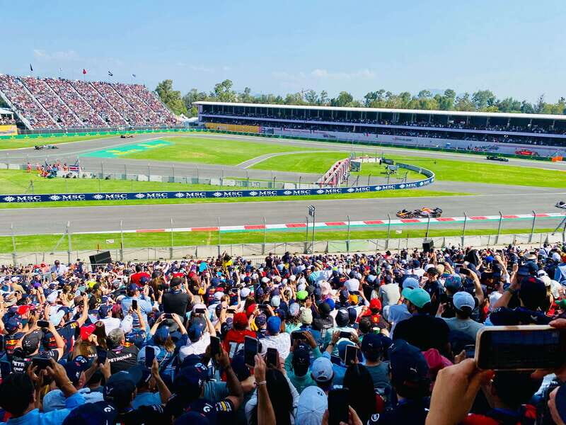 Formula 1 experience at the Mexico City Grand Prix - An In-Depth Look at the Mexico City Grand Prix Tour