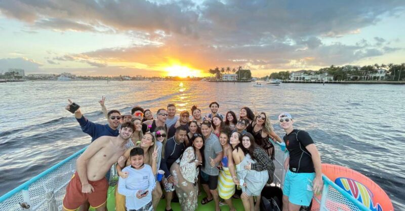 Fort Lauderdale: Evening Boat Cruise with Downtown Views - Setting the Scene: What the Cruise Offers