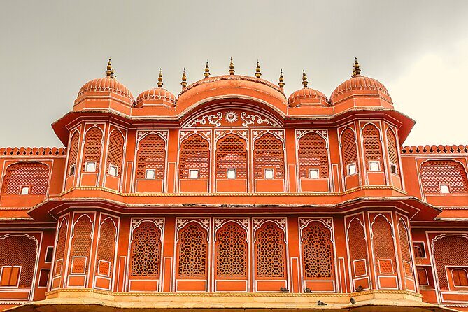 Forts and Places in Jaipur with Flights from Mumbai: Private Luxury Tour - The True Value of This Tour