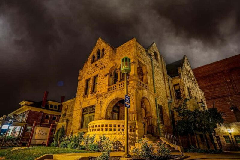 Fortunes, Fire & Frontier: Fort Wayne Ghost Tours - An In-Depth Look at Fortunes, Fire & Frontier Ghost Tours
