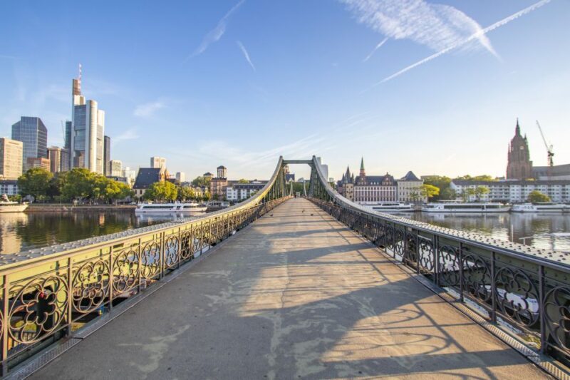 Frankfurt: Capture the most Photogenic Spots with a Local - A Closer Look at What to Expect