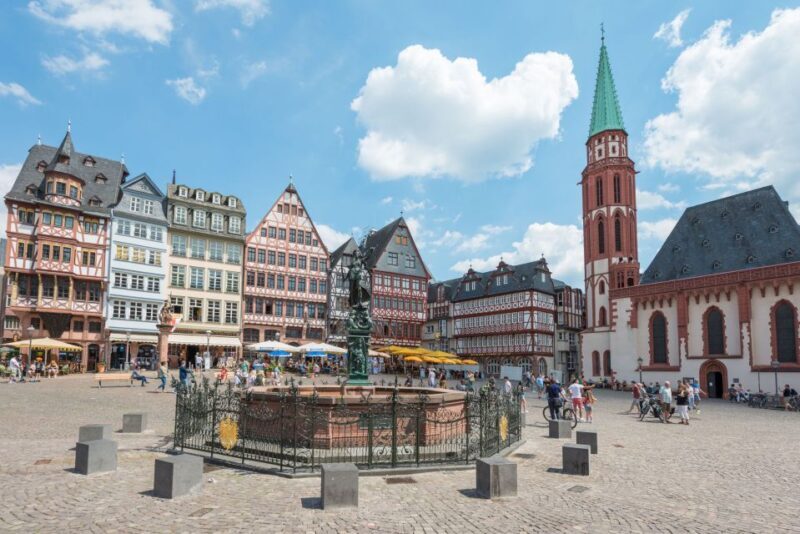 Frankfurt: Highlights and New Old Town English-Language Tour - Key Points