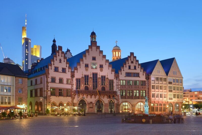 Frankfurt: Highlights and New Old Town English-Language Tour - Exploring Frankfurt’s Old and New
