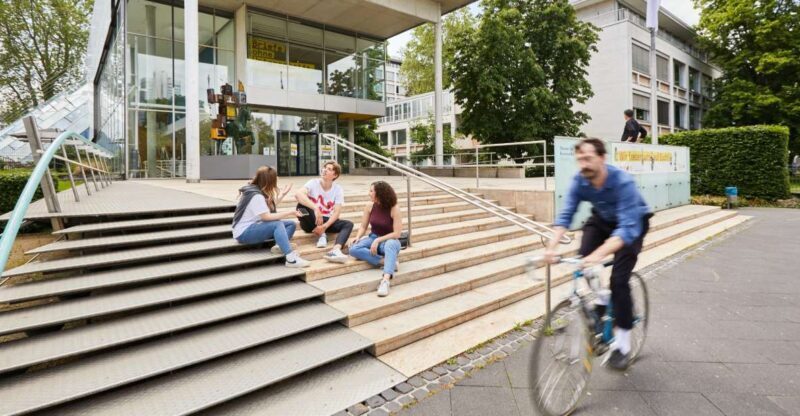 Frankfurt: Museum of Communication Exhibitions - FAQ