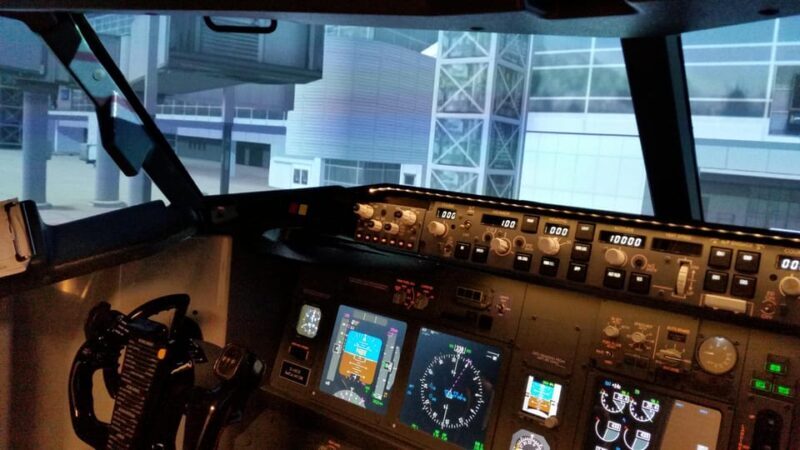 Frankfurt: "Ready for take off" - Flight Simulator B737 - An In-Depth Look at the Flight Simulator Tour