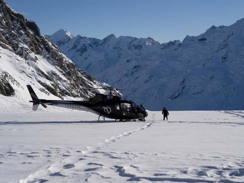 Franz Josef: 30-min Flight Franz Josef & Tasman Glaciers - A Closer Look at the Flight Experience
