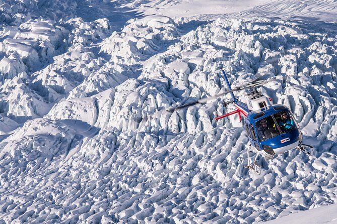 Franz Josef: Neve Discoverer Helicopter Flight with snow landing - An In-Depth Look at the Tour Experience