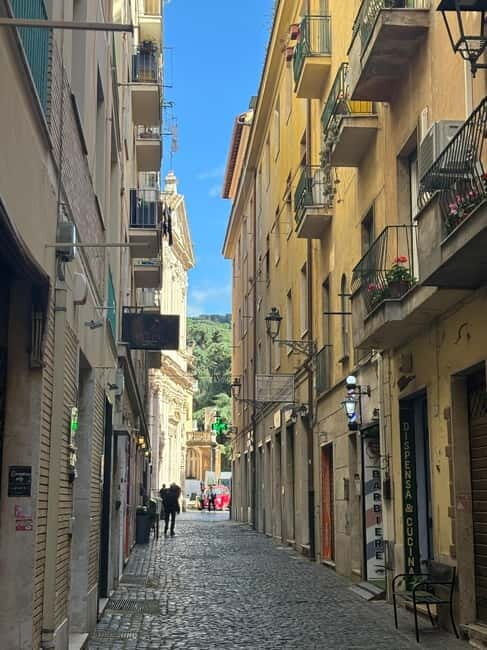 Frascati and the Castelli Romani: walking tour a stone's throw from Rome - In Summary