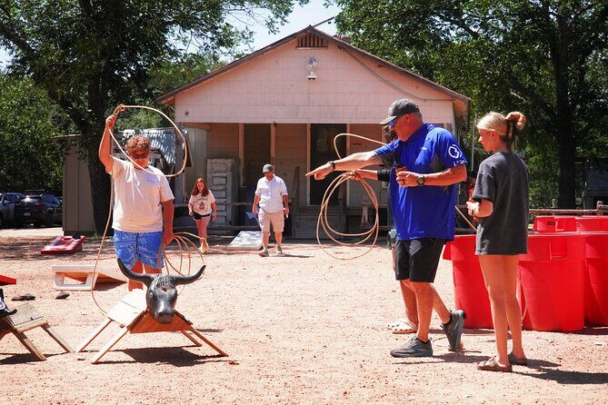 Fredericksburg Luxury Shopping and History and Culture Tour - FAQ