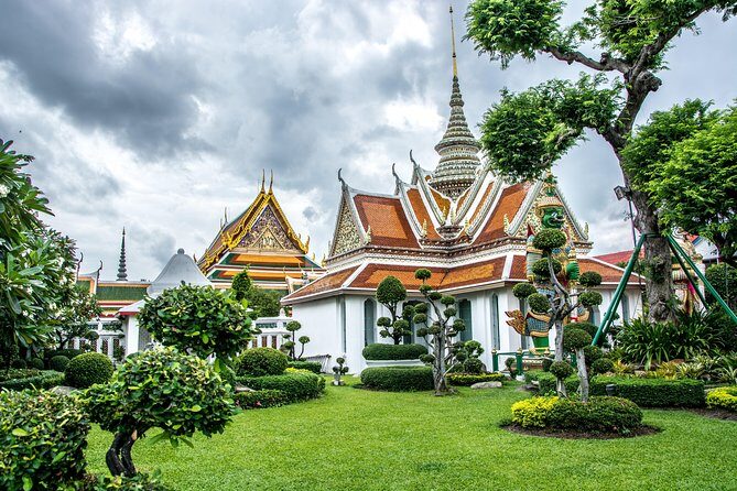 Free discovery of Bangkok with your private English-speaking guide - A Deep Dive into the Bangkok Private Tour Experience