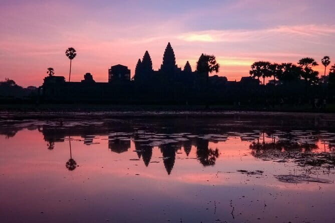 (Free eSim)Classic Angkor Wat Full Day with Sunrise Private Tour - A Day in the Temples: What to Expect from the Tour