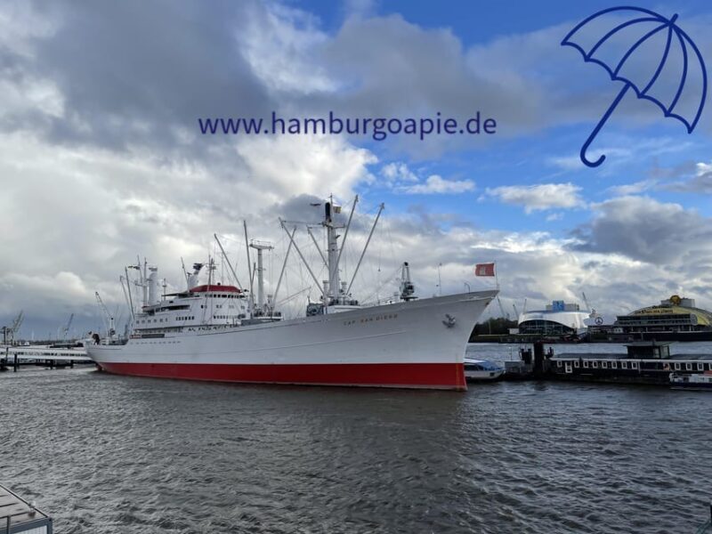 Free Tour: Port, Red Light District and Beatles. You decide how much to pay at the end - The Final Stretch and Reflection