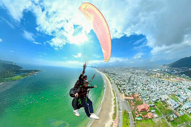 Freedom fly  Da Nang & Son Tra Mountain 2025 Summer Paragliding - What to Expect from the Tour