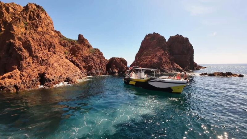 Fréjus : Esterel Calanques Cruise (Comfort Boat) + Swim Stop - Key Points