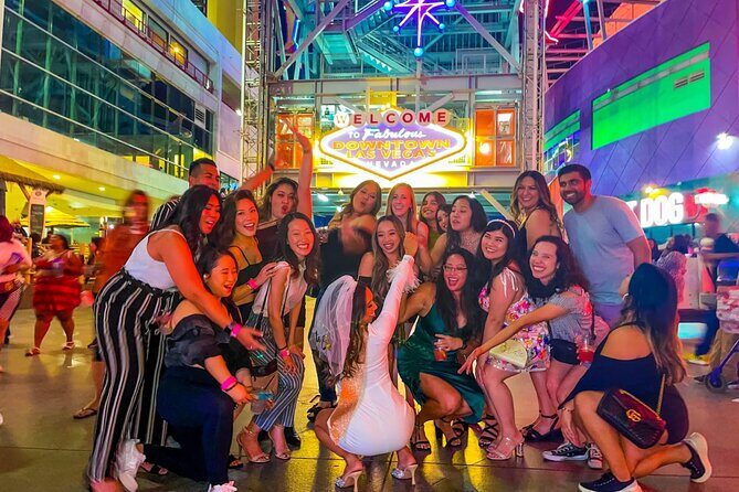 Fremont Street Bar Crawl - Key Points