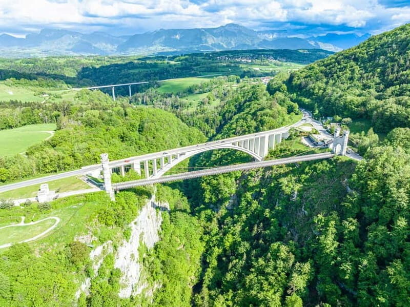 French Alps Day Tour from Geneva to Annecy and Hidden Gems - Who Should Consider This Tour?