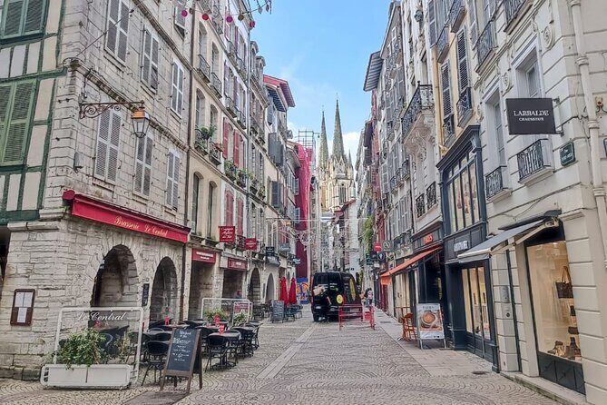 French Coast: Bayonne, Biarritz, San Juan de Luz - Private Tour - A Deep Dive into the Experience