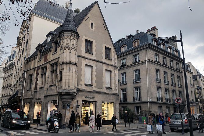 French Fashion, Fragrance and Fun in the Marais - A Closer Look at the Tour Experience