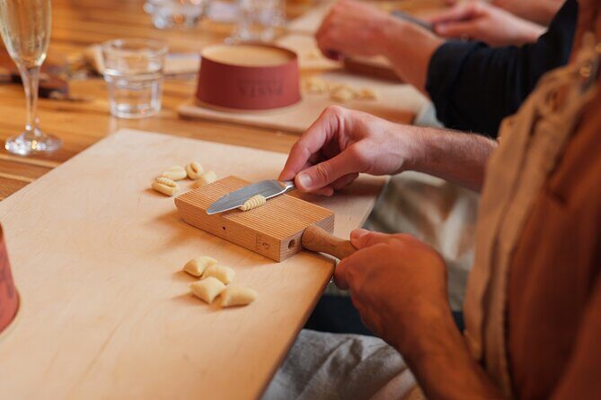 Fresh Pasta Making & Unlimited Prosecco in London - A Good Time in the Kitchen: Fresh Pasta Making & Unlimited Prosecco in London