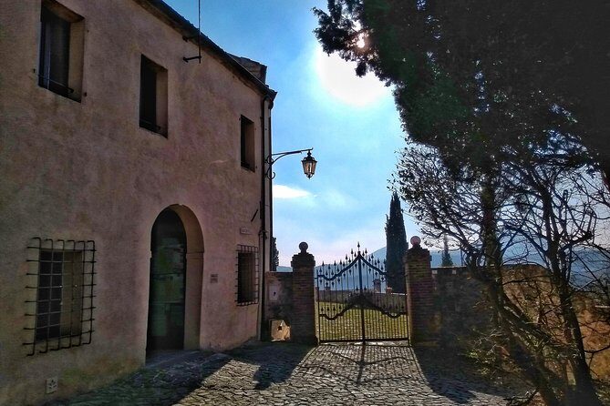 From Abano Montegrotto Tour to Arquà Petrarca medieval village - Olives, Oil, and Tastes of the Euganean Hills