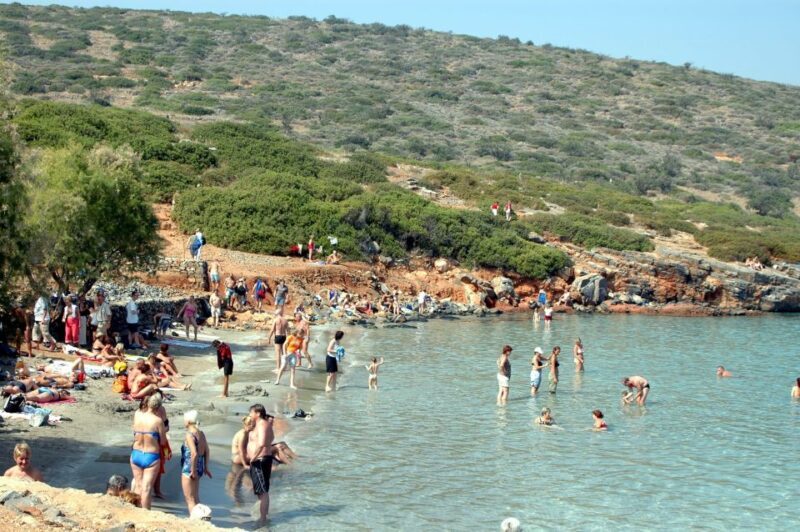 From Ag. Nikolaos: Spinalonga & Kolokytha Cruise with Lunch - Lunch by the Sea
