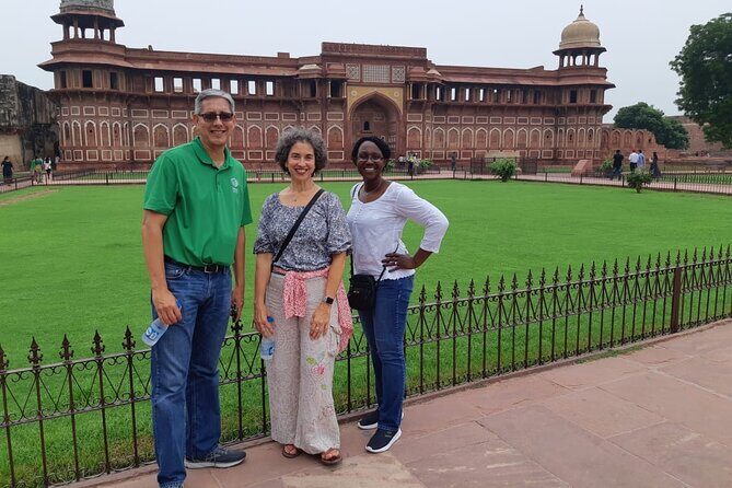 From Agra : Private Taj Mahal Agra Tour With Fatehpur Sikri - FAQs