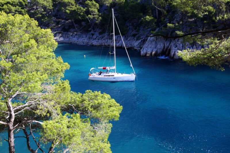 From Aix: Cassis Boat Ride & Provence Wine Tasting Day Tour - An In-Depth Look at the Tour Experience