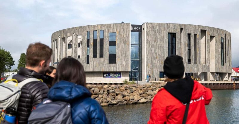 From Akureyri Port: City Walk & Local Food - FAQ