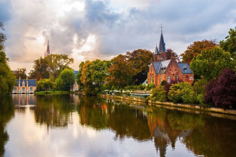 From Amsterdam: Bruges Guided Day Trip in English - Who Should Consider This Tour?