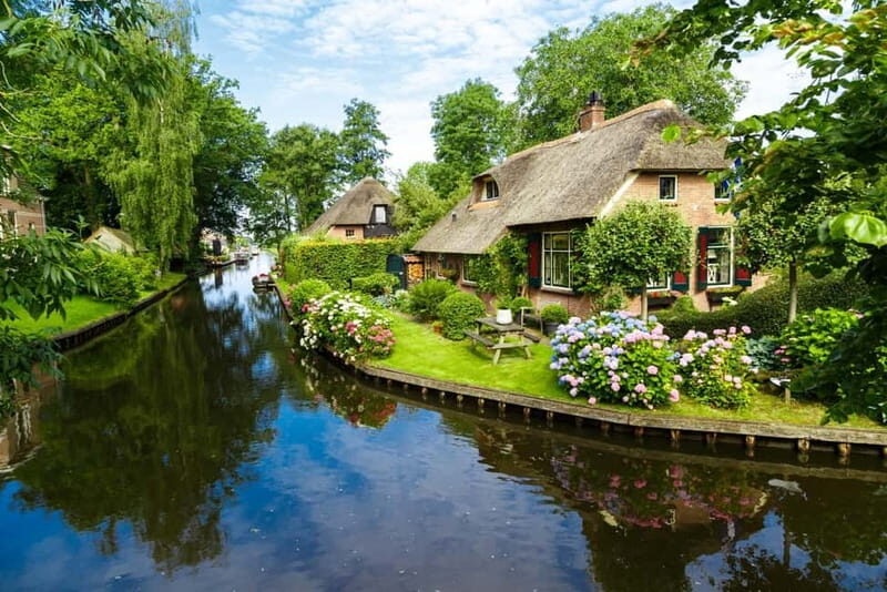 From Amsterdam: Explore Giethoorn Private Guided Tour by Car - Who Is This Tour Best For?