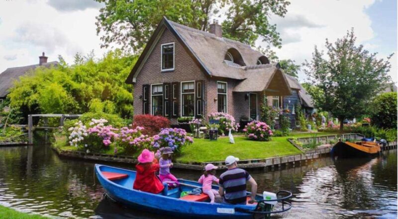 From Amsterdam: Giethoorn Guided Day Trip with Canal Cruise - The Value of the Tour