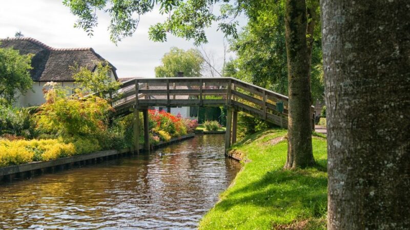 From Amsterdam: Keukenhof Gardens and Giethoorn Tour - What Makes This Tour Stand Out?