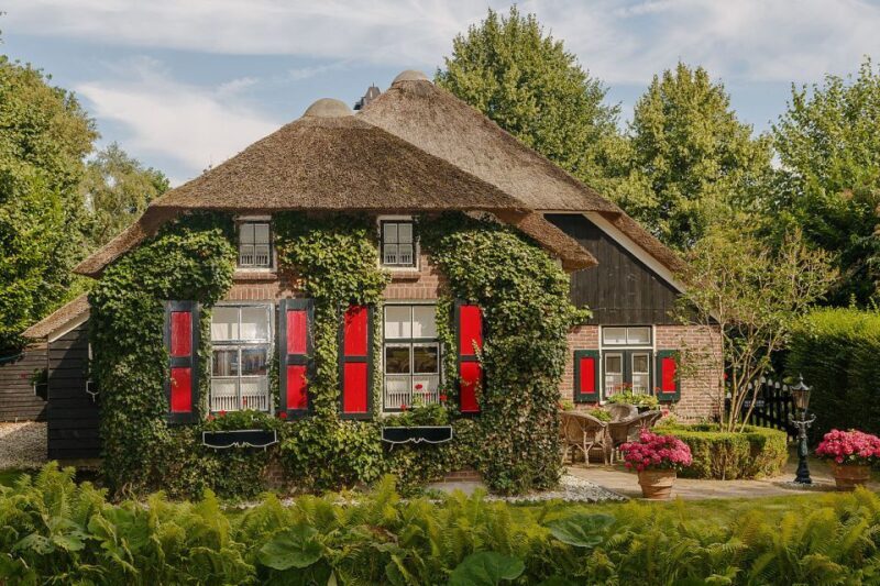 From Amsterdam: Private Day Trip to Giethoorn and Lelystad - FAQ