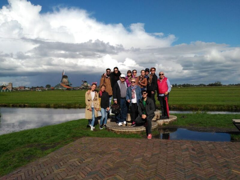 From Amsterdam: Windmills of Zaanse Schans Tour in Spanish - FAQ