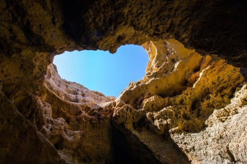 From Armação de Pêra: Sunset Boat Tour to Benagil Cave - The Experience in Detail