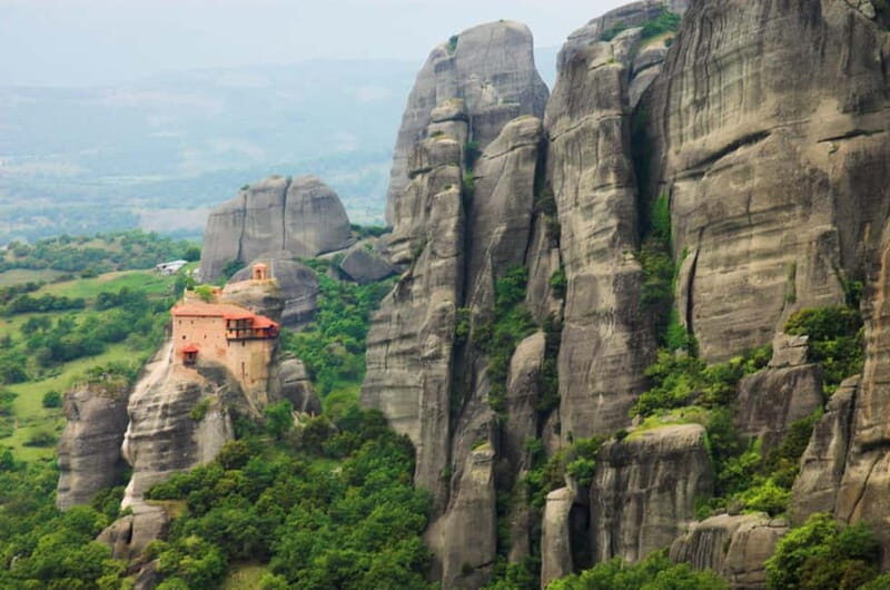 From Athens: Meteora and Thermopylae Private Full-Day Trip - Unpacking the Experience: What to Expect on This Day Trip