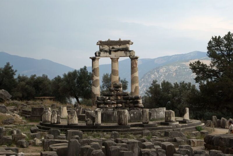 From Athens: Private Delphi and Thermopylae Guided Day Trip - Seamless Pickup and Private Transportation