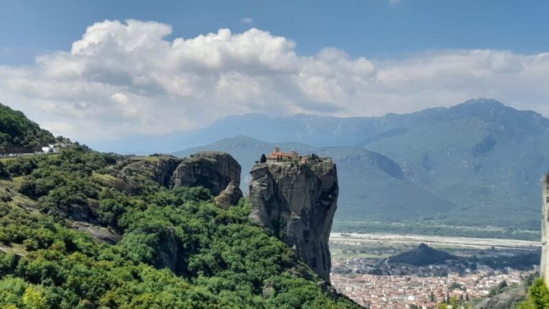 From Athens: Private Meteora Day Tour with Optional Guide - Introduction to the Meteora Experience