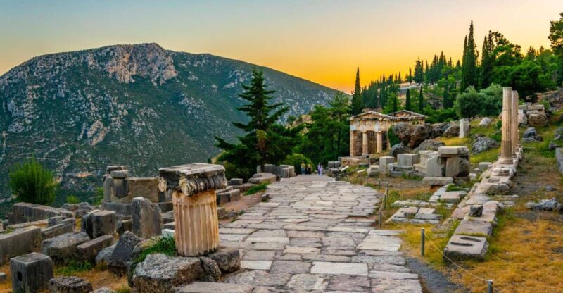 From Athens: Temple of Apollo and Oracle Delphi Day Trip - An In-Depth Look at the Delphi Day Trip