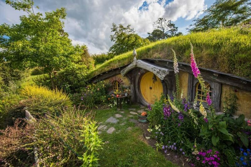 From Auckland: Hobbiton Movie Set Full-Day Small-Group Trip - Exploring Middle-earth: What You’ll See and Do