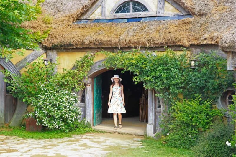 From Auckland: Hobbiton & Rotorua Tour with Lunch at Te Puia - Exploring the Itinerary: What You Can Expect