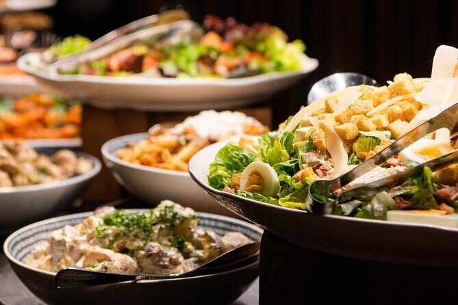 From Auckland : Rotorua Tepuia Tour with Haka and Hangi Lunch - Return to Auckland