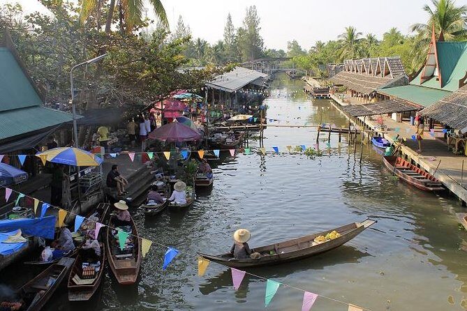From Bangkok : Thaka Floating Market - In-Depth Review of the Thaka Floating Market Tour