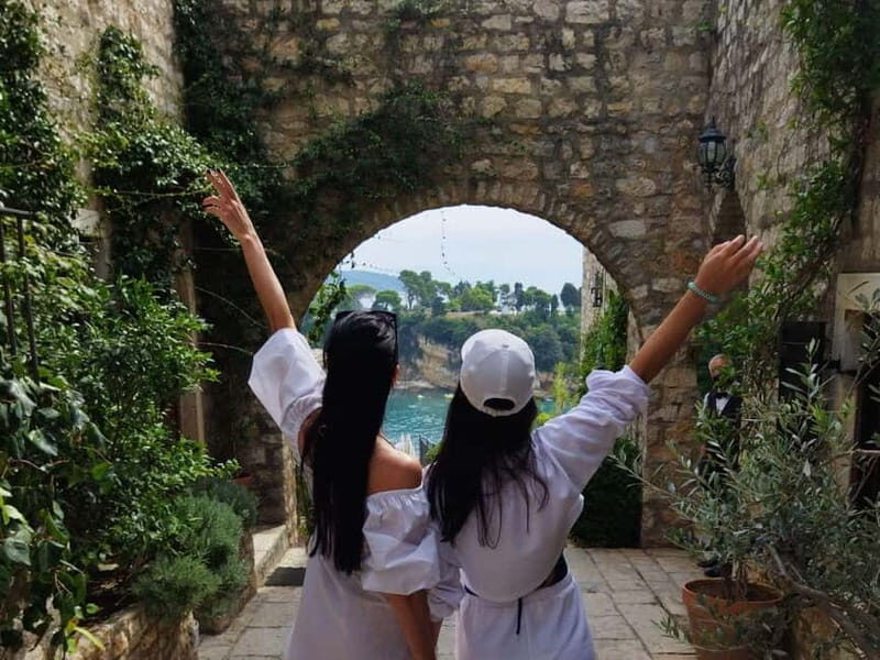 From Bar: Phoenix Town & Town of Pirates in One Day - FAQ