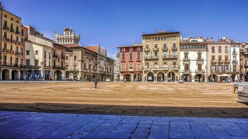 From Barcelona: Besalú & Medieval Towns Tour w/ Hotel Pickup - Return and Reflection