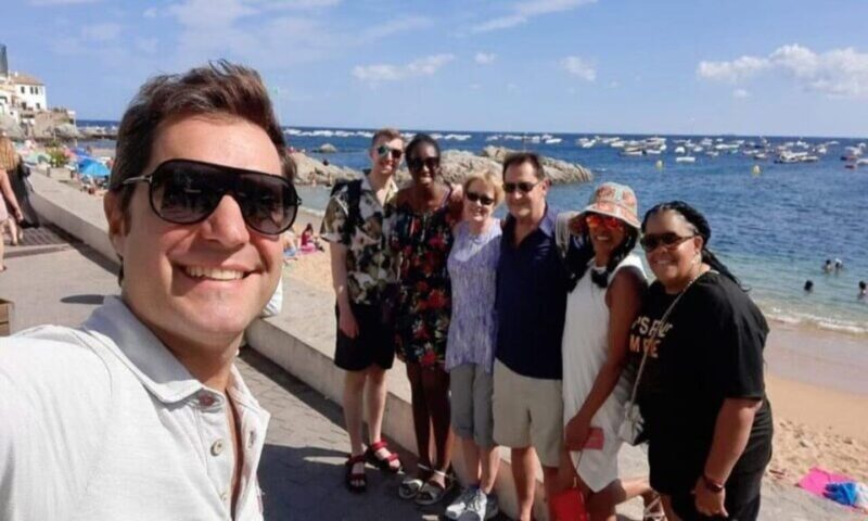 From Barcelona: Private Girona and Costa Brava Guided Tour - Key Points