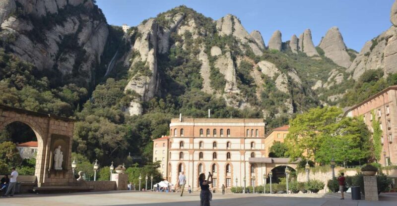 From Barcelona: Private Montserrat and Boutique Winery Tour - FAQ