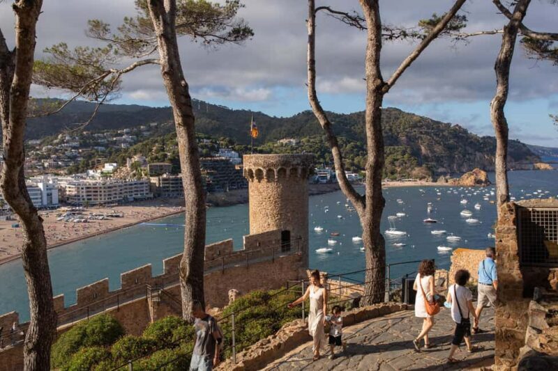 From Barcelona: Tossa de Mar Day Trip with Small Group - Exploring Vila Vella: Medieval Charm and Stunning Views